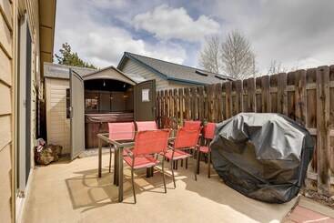 Pet Friendly Bend Home W/ Hot Tub & Patio!
