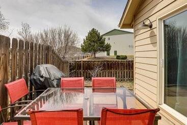 Pet Friendly Bend Home W/ Hot Tub & Patio!