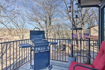 Rustic Eucha Dwelling W/ Balcony, Grand Lake Views