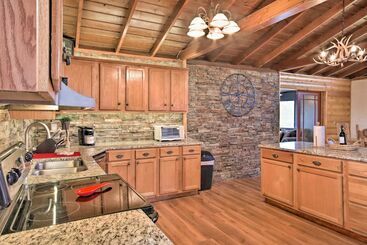 Rustic Eucha Dwelling W/ Balcony, Grand Lake Views