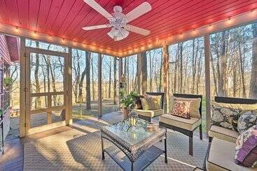 Serene Cabin W/ Riverfront Views & Access!