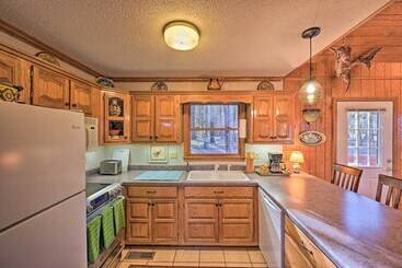 Serene Cabin W/ Riverfront Views & Access!