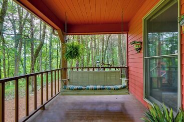 Serene Cabin W/ Riverfront Views & Access!