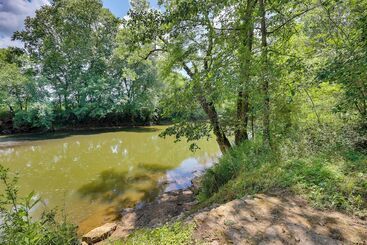 Serene Cabin W/ Riverfront Views & Access!