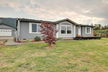 Serene Sequim Retreat W/ Deck: Pets Welcome!