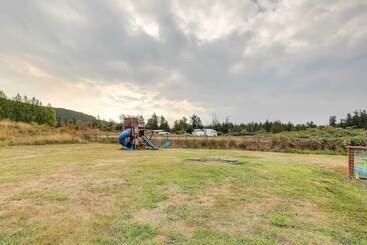 Serene Sequim Retreat W/ Deck: Pets Welcome!