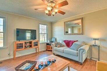 Spacious Mt Juliet Home W/ 1 Acre Yard!