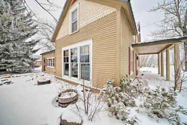 The Farmstead  On 10 Acres W/ Mountain Views!