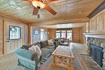 The Farmstead  On 10 Acres W/ Mountain Views!
