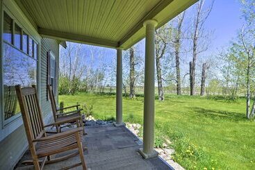 The Farmstead  On 10 Acres W/ Mountain Views!