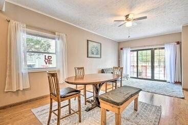 Updated Tobyhanna Home: Family & Pet Friendly