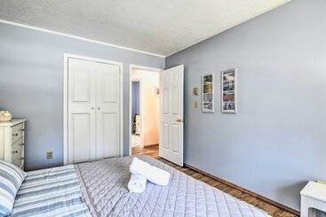 Updated Tobyhanna Home: Family & Pet Friendly