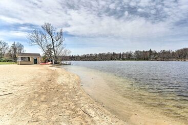 Updated Tobyhanna Home: Family & Pet Friendly