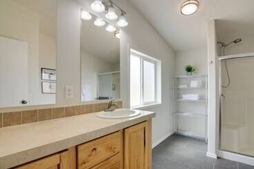 Utah Retreat   Hot Tub, Deck & Near National Parks