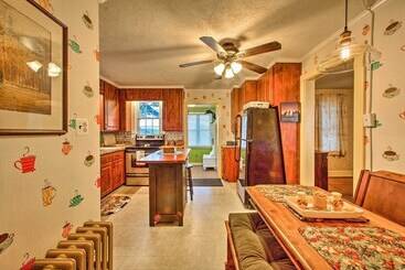 Whimsical Lancaster House W/porch, Near Amish Farm
