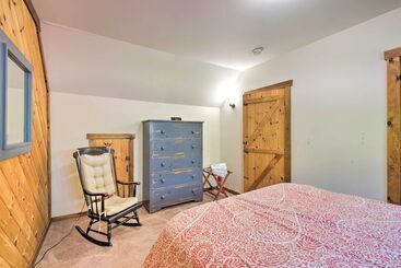 Boothbay Harbor Cabin W/spacious Deck & Yard!