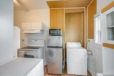 Cedar Rapids Vacation Home Near Downtown District!