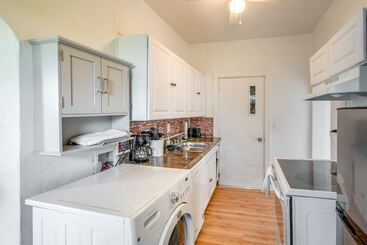 Cedar Rapids Vacation Home Near Downtown District!