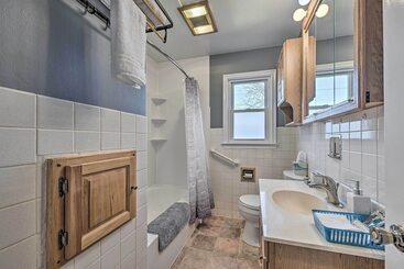 Charming Family Home ~ 4 Mi To Granite Peak!