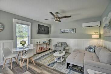 Chic Outer Banks Bungalow < 1 Mi To Beach!