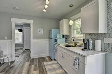 Chic Outer Banks Bungalow < 1 Mi To Beach!