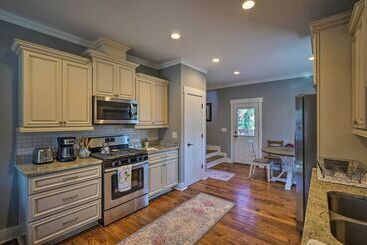 Cozy Southern Pines Retreat 1 Mi To Downtown!