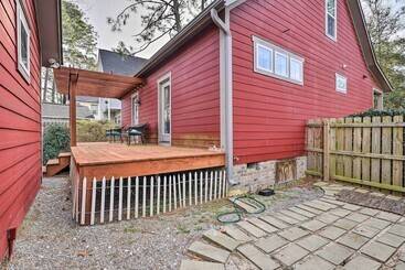 Cozy Southern Pines Retreat 1 Mi To Downtown!