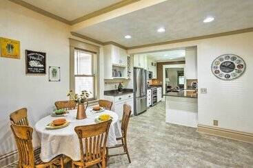 Walk To Dtwn: Historic Gem W/ Deck In Rapid City