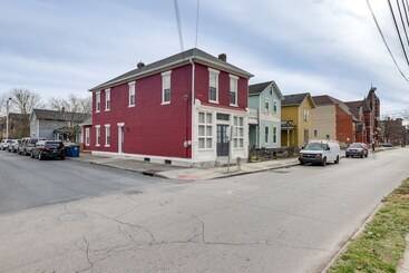 Near Downtown Dayton: Historic South Park Home