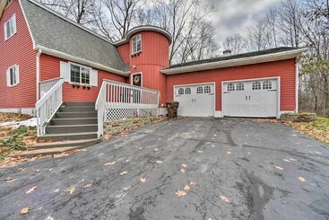 Home On 10 Acres: Perfect For Msu Football Weekend