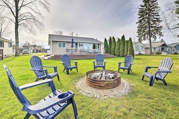 Houghton Lake Cottage W/ New Private Deck!