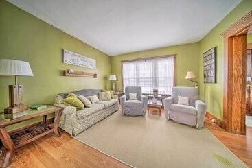 Idyllic Erie Home < 3 Mi To Dtwn Attractions!