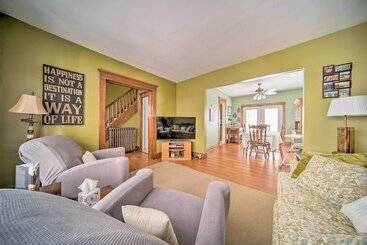 Idyllic Erie Home < 3 Mi To Dtwn Attractions!