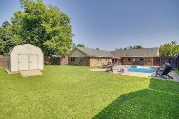 Inviting Gulfport Home W/ Private Pool & Yard