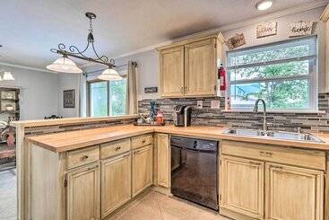 6 Mi To Fort Hood & Universities: Killeen Home