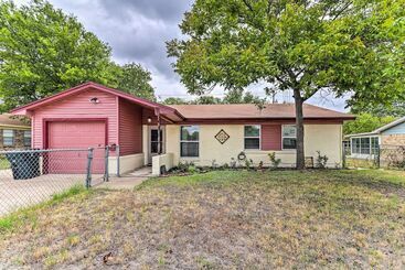 6 Mi To Fort Hood & Universities: Killeen Home
