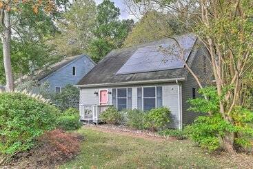 Lewes Cottage W/ Pool Access: 10 Mi To Beach!