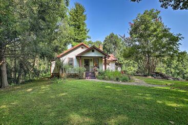 Momma Rhodes  Rustic Blue Ridge Cabin On 4 Acres