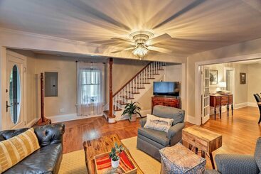 New Bern Home W/yard, Grill+walkable Location