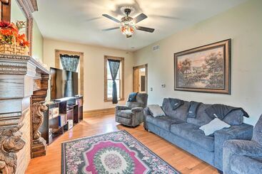 < 1 Mi To Downtown: Historic Dubuque Gem!