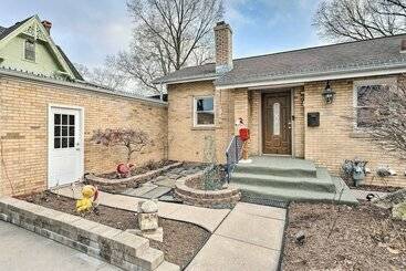Riverfront Rockford Home W/ Fire Pit & Deck!