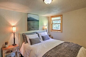 کلبه Scenic Lead Cabin: Steps To Terry Peak Ski Area!