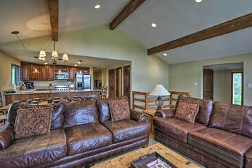 Sprawling Fraser Cabin W/ Private Hot Tub & Deck!