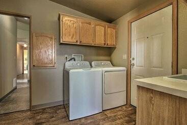 Stunning & Quiet Helena Home W/ Covered Porch