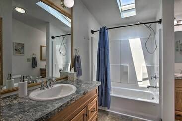 Stunning & Quiet Helena Home W/ Covered Porch