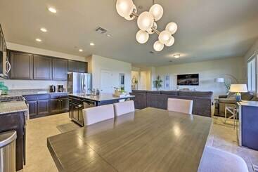 Visalia Home W/ Yard: 4 Mi To Downtown!