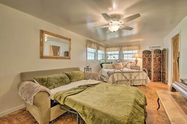Bright Springfield Home: Walk To Nature Center!