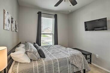 Charming Home Near Austin W/ Grill & Porch!