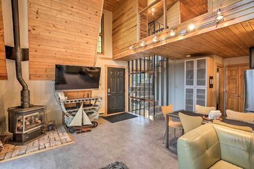 Crofton Cabin W/ Tiki Hut & Water Views!