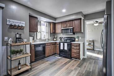 Family Friendly Springfield Home W/ Yard!